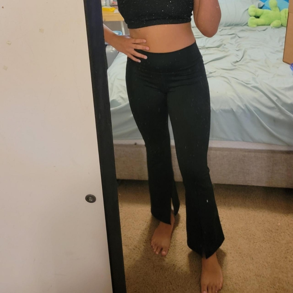 Black Yogolicious leggings